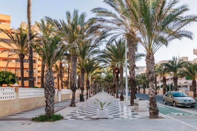 Bahia Apartment Arenales del Sol Luaran gambar