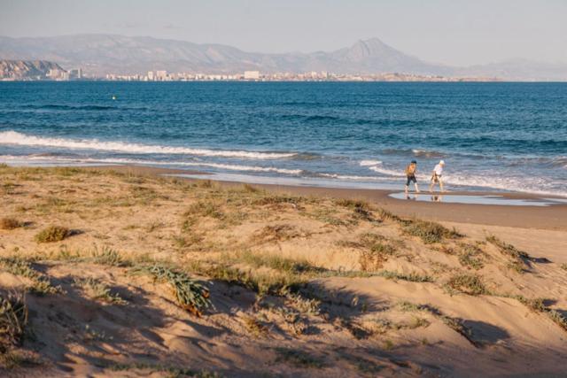 Bahia Apartment Arenales del Sol Luaran gambar